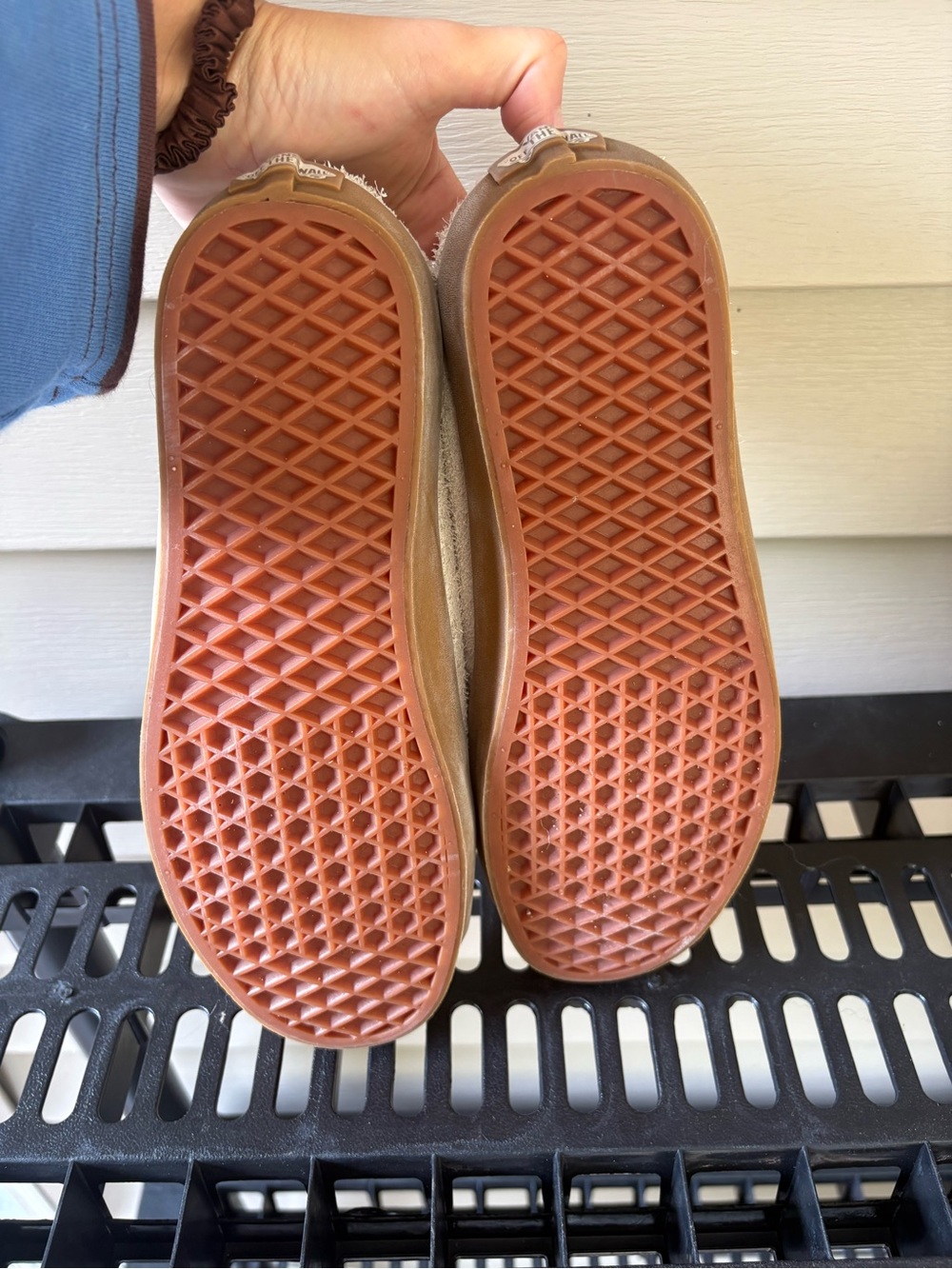 Vans - Picture 4 of 4